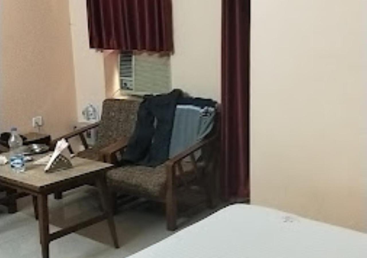 Vijieya Hotel Bihar Saharsa Eksteriør billede